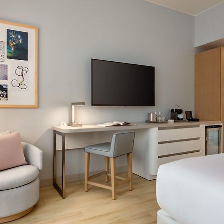 The Viv Hotel, Anaheim, A Tribute Portfolio Hotel Buitenkant foto A room at the hotel